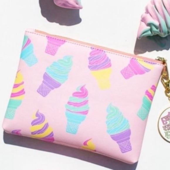 Studio DIY Can’t Clutch This Ice Cream “Highway to Friday” Bag Charm Clutch NWOT - Picture 11 of 11